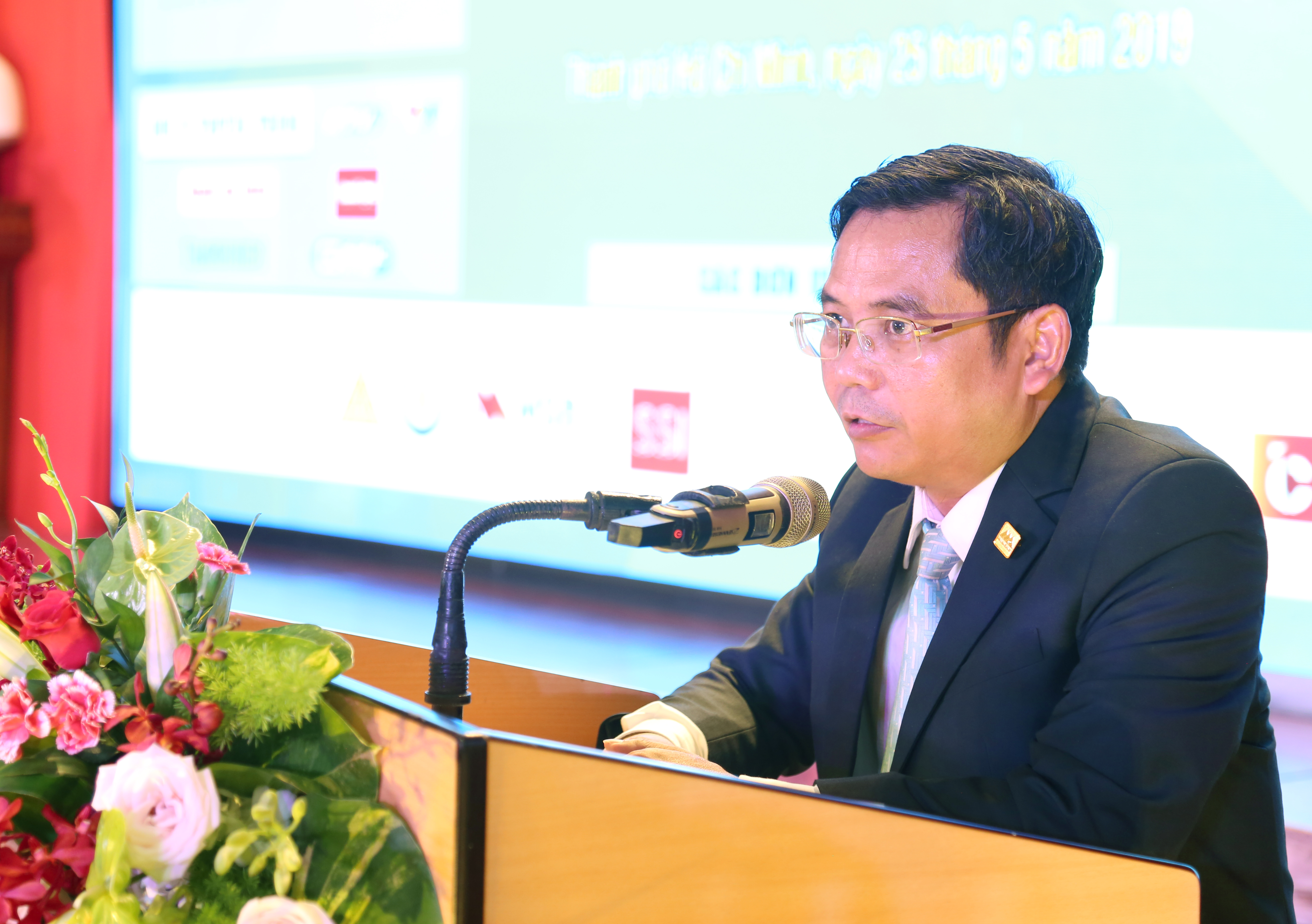 Nam A Bank Tài trợ Kim cương cho ngày hội việc làm BUH ngày 25/05/2019