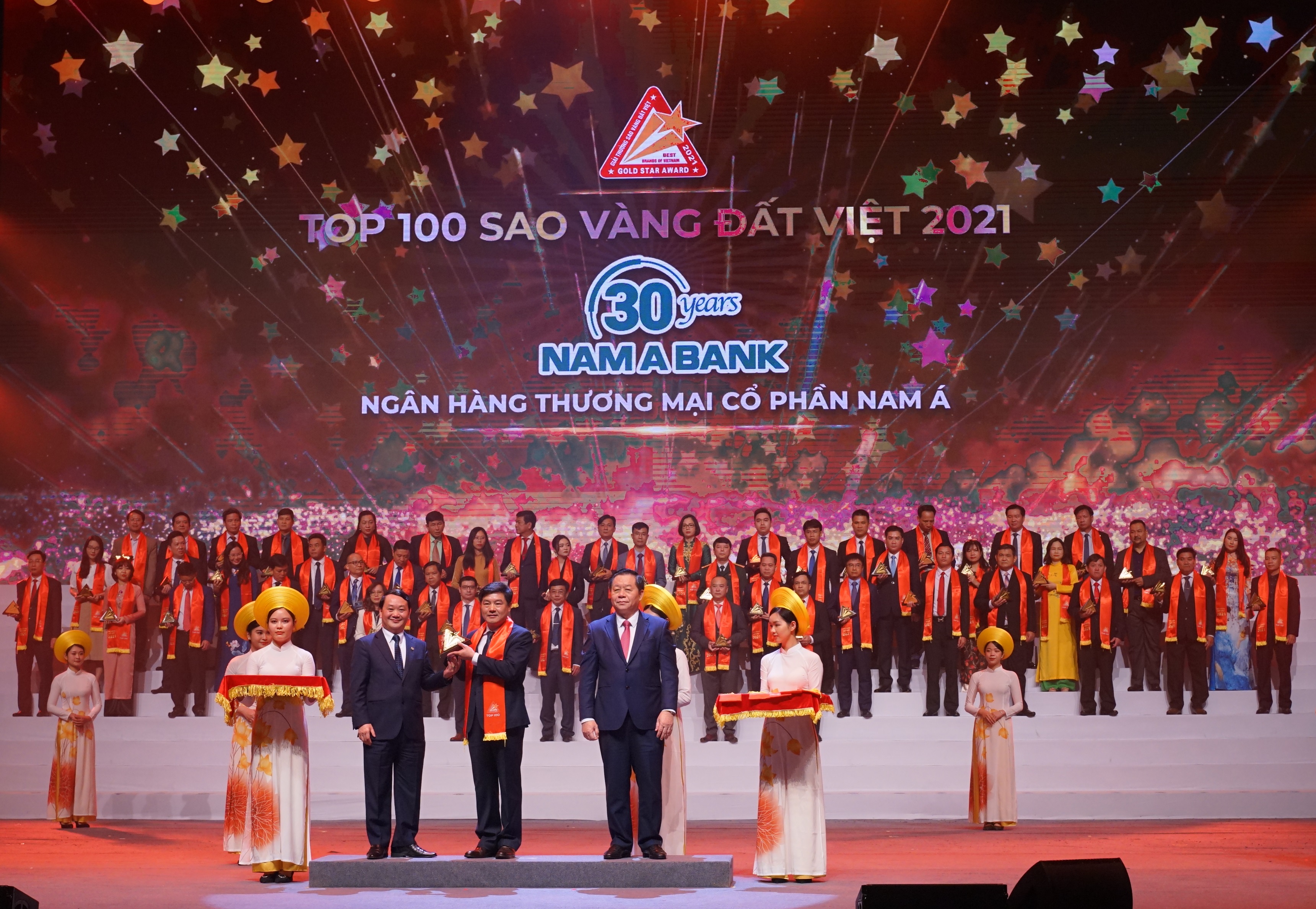 Nam A Bank  được vinh danh giải thưởng Sao Vàng đất Việt 2021