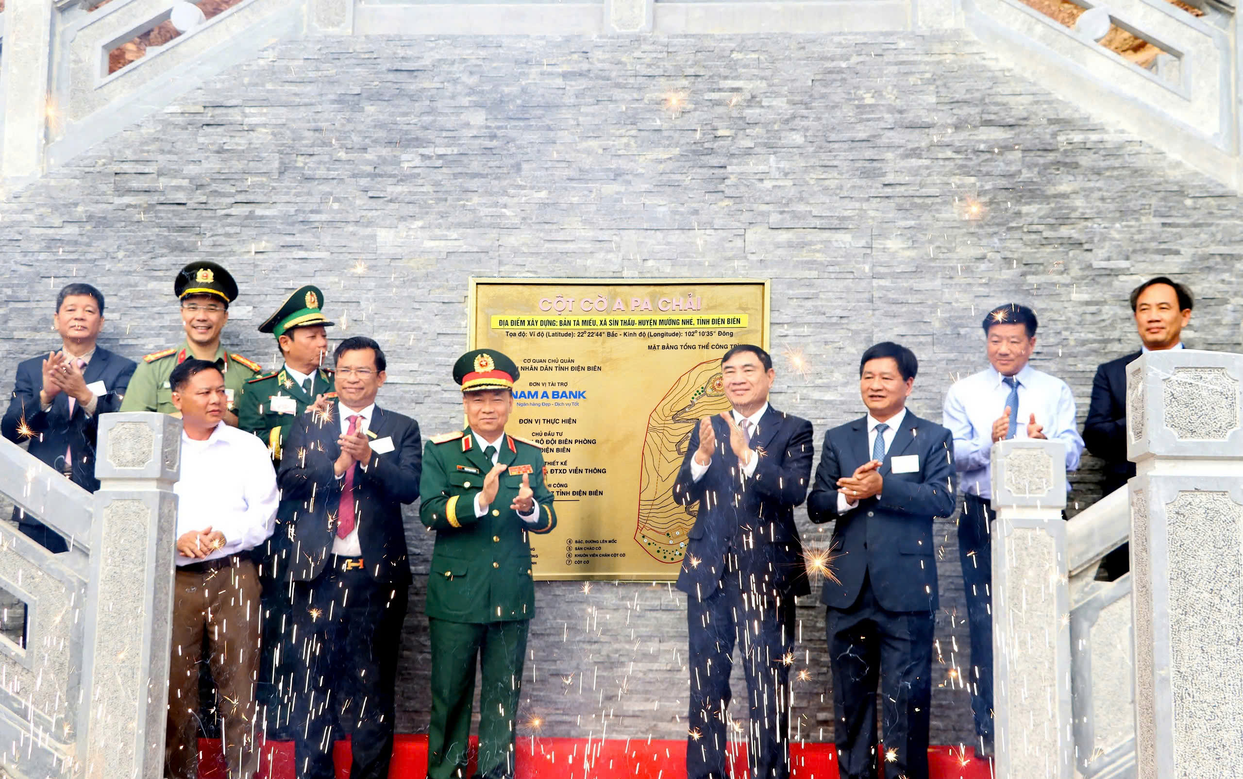 TỰ HÀO, THIÊNG LIÊNG LỄ THƯỢNG CỜ A PA CHẢI – CỰC TÂY TỔ QUỐC